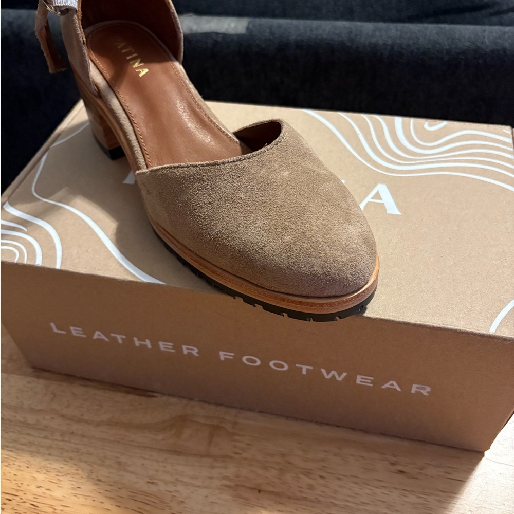 Patina (Portland leather goods) Women's Tan Suede Heels